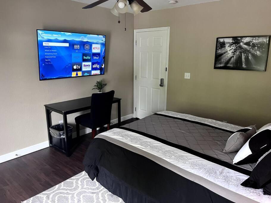 Skinny Big House In Jefferson City Bagian luar foto