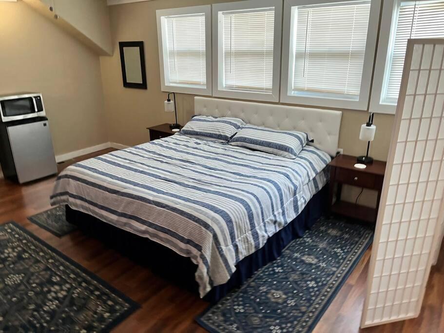 Skinny Big House In Jefferson City Bagian luar foto